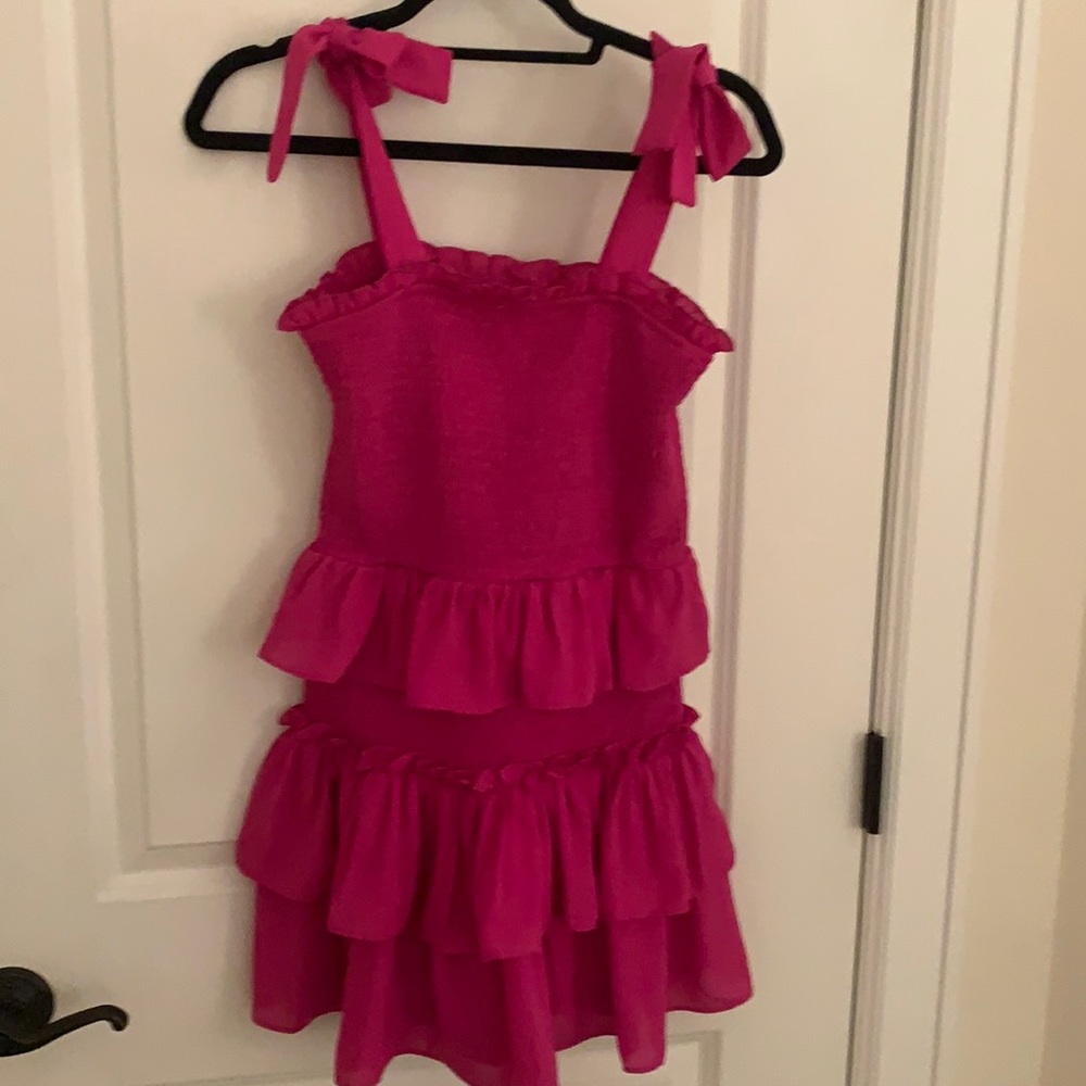 Hot pink dress size medium. Adjustable tie straps